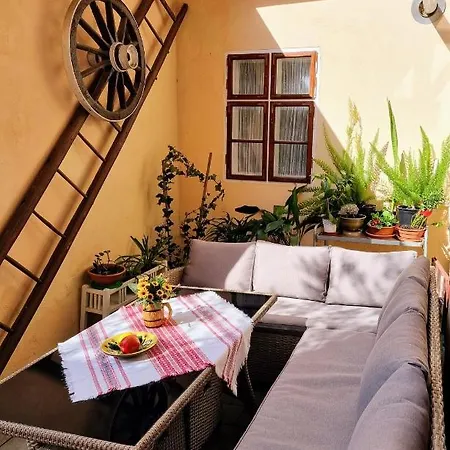 Historical House In The Center With Parking Levoča