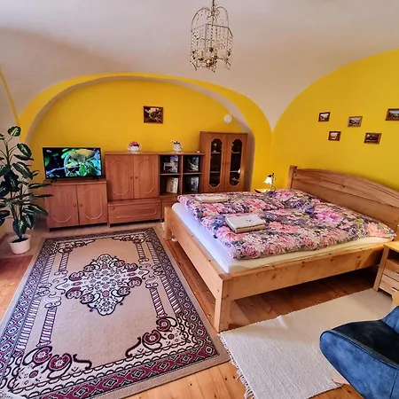 Historical House In The Center With Parking Levoča