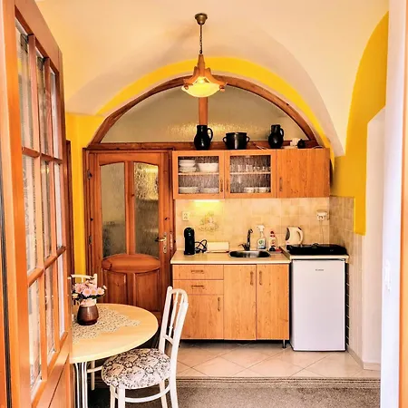 Apartment Historical House In The Center With Parking Levoča